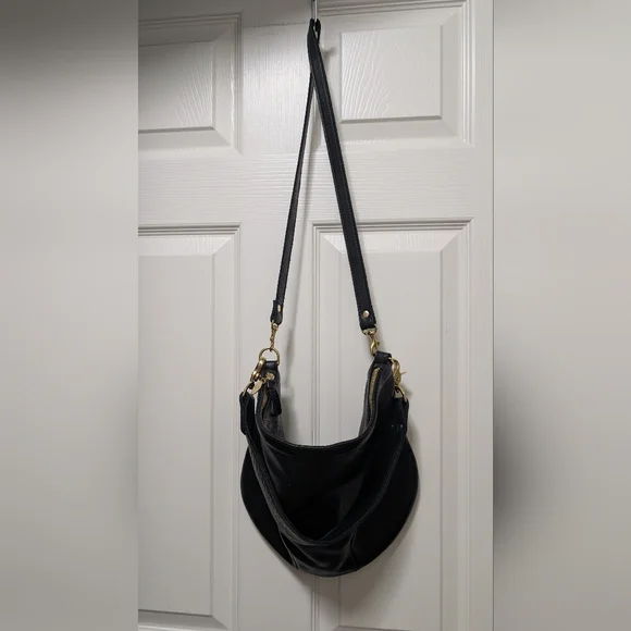 Clare V Moyen Messenger Bag Black Leather - Picture 2 of 11